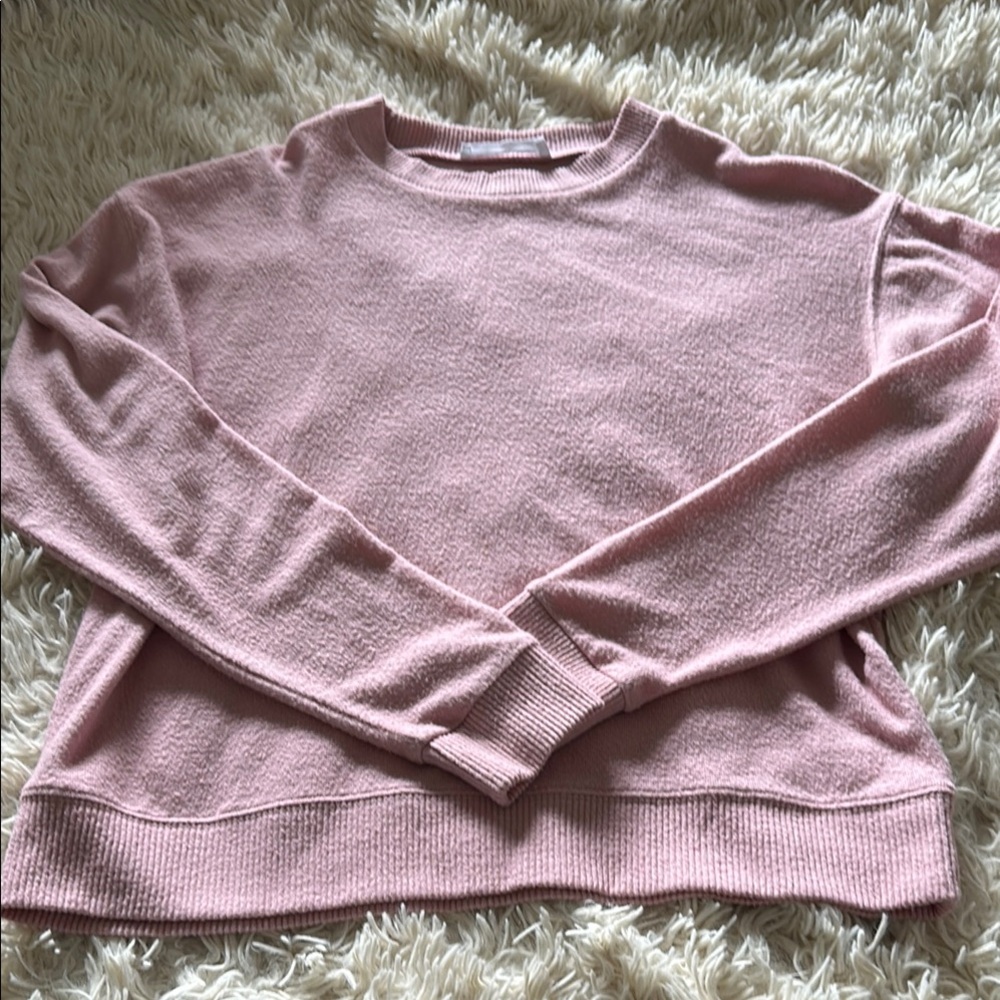Double Zero Soft Pink Crew Sweater, size M.